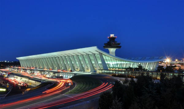 11_Washington_Dulles_International_Airport_at_Dusk.jpg